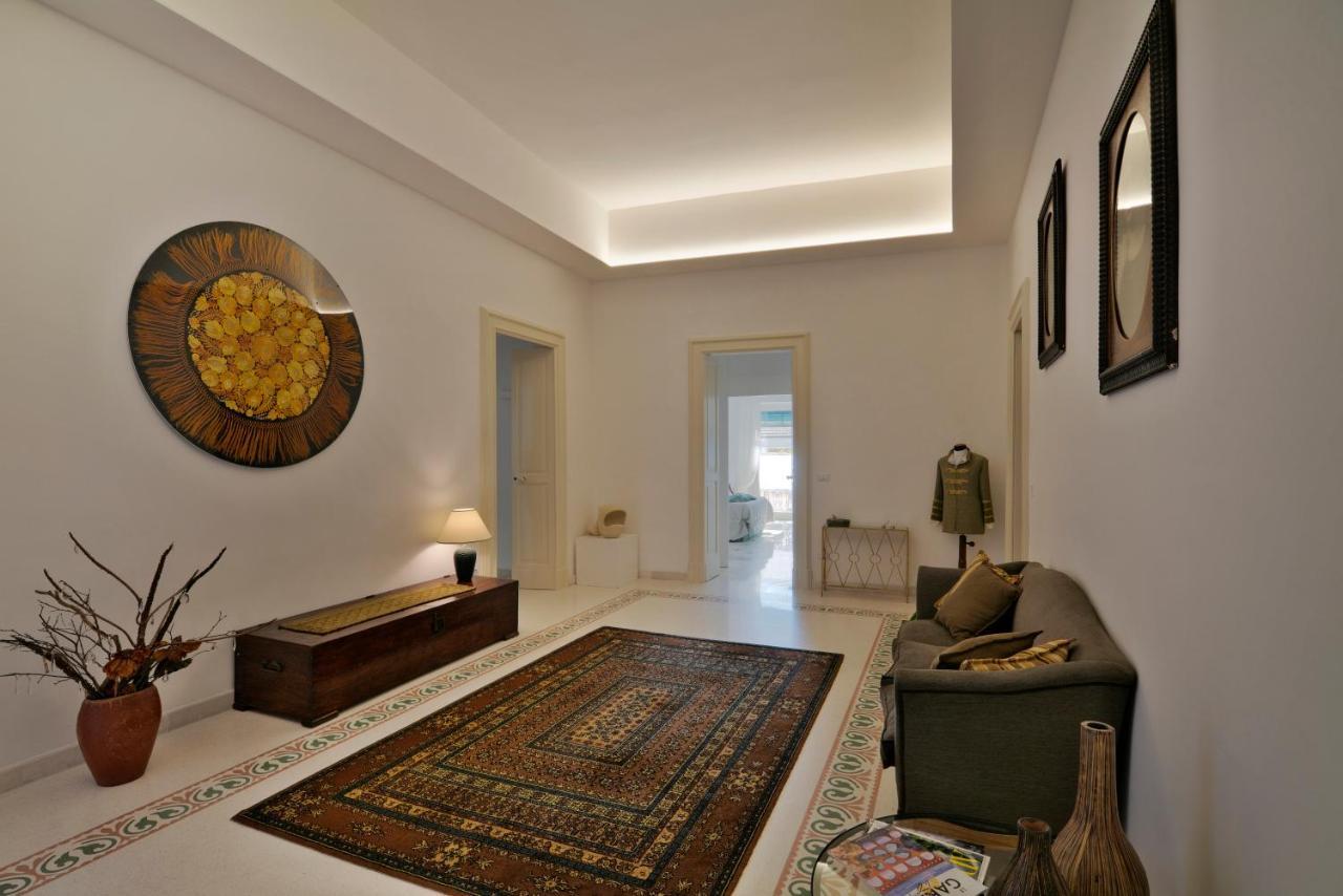 Palazzo Rollo Panzió Lecce Kültér fotó