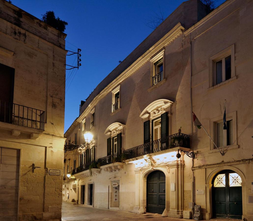 Palazzo Rollo Panzió Lecce Kültér fotó