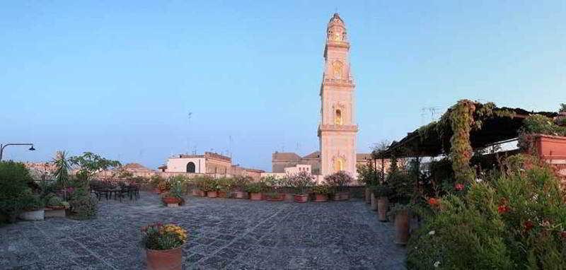 Palazzo Rollo Panzió Lecce Kültér fotó