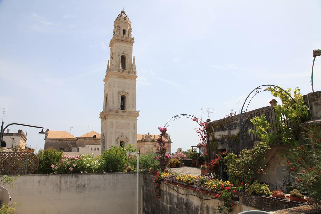 Palazzo Rollo Panzió Lecce Kültér fotó